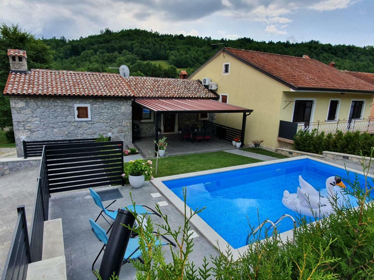Villa Kos Lupoglav  Exterior photo